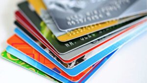 Read more about the article O que fazer com cobrança indevida no cartão de crédito?